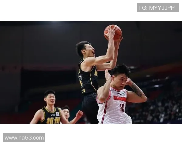 深圳篮球队以98分稳居大师赛积分榜首位争夺冠军的希望依然强烈 深圳篮球队以98分稳居大师赛积分榜首位争夺冠军的希望依然强烈