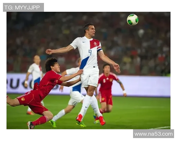 足球明星不为人知的黑历史照片揭示他们的另一面与真实生活故事