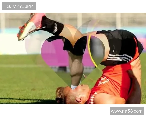 足球明星大腿肌肉的完美模板解析与训练方法分享 足球明星大腿肌肉的完美模板解析与训练方法分享