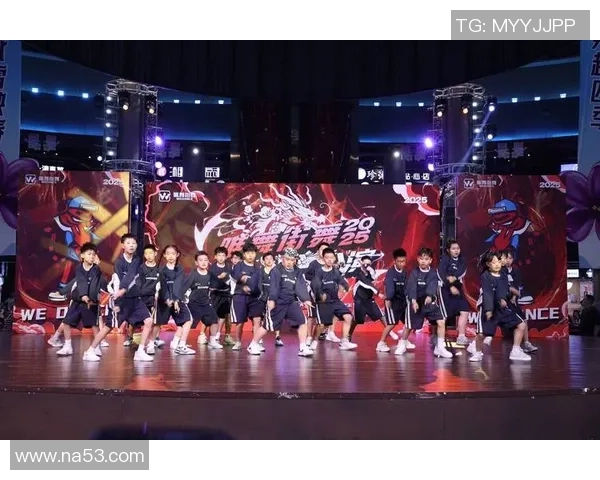 街舞焦点：深圳街舞队的技术探讨